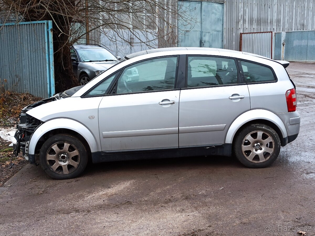 NÁHRADNÍ DÍLY - AUDI A2 1.6 FSi 81KW, typ BAD, barva Y7W