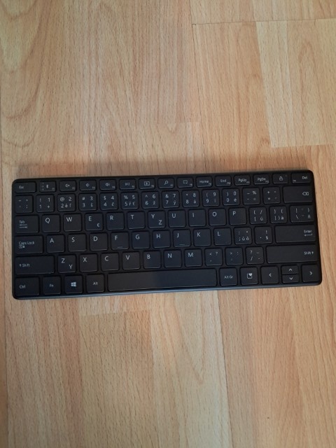 Microsoft Designer Compact Keyboard – Bluetooth, CZ/SK