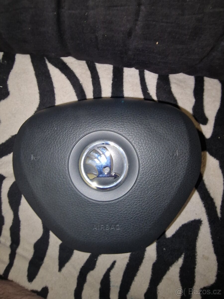 airbag škoda třiramenný volant