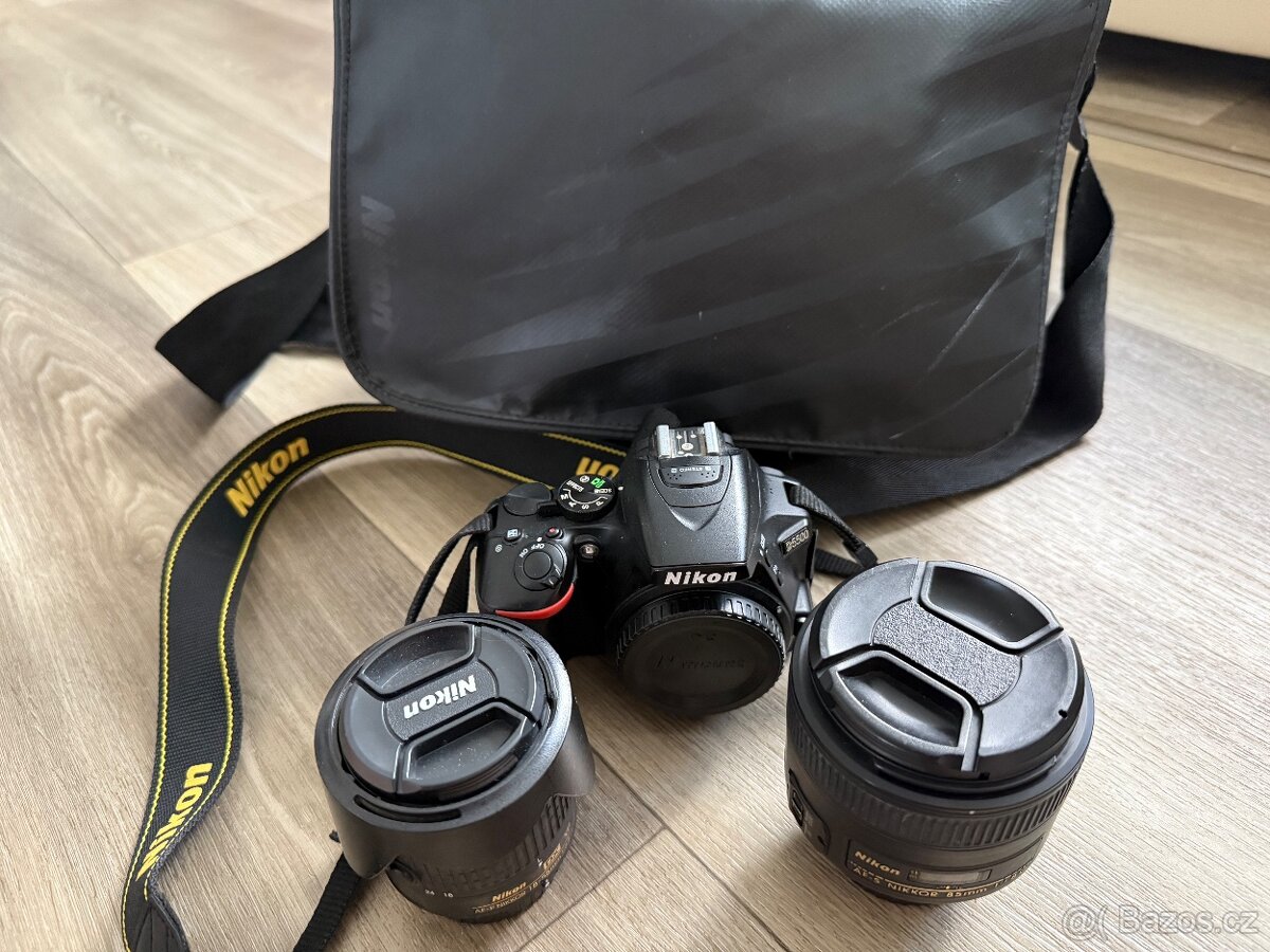 Nikon D5500, super stav, objektivy, příslušenství