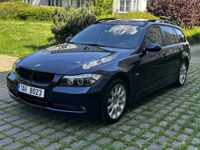 BMW E91 320i 110kW Kůže Navi Automat Panorama ALU R17