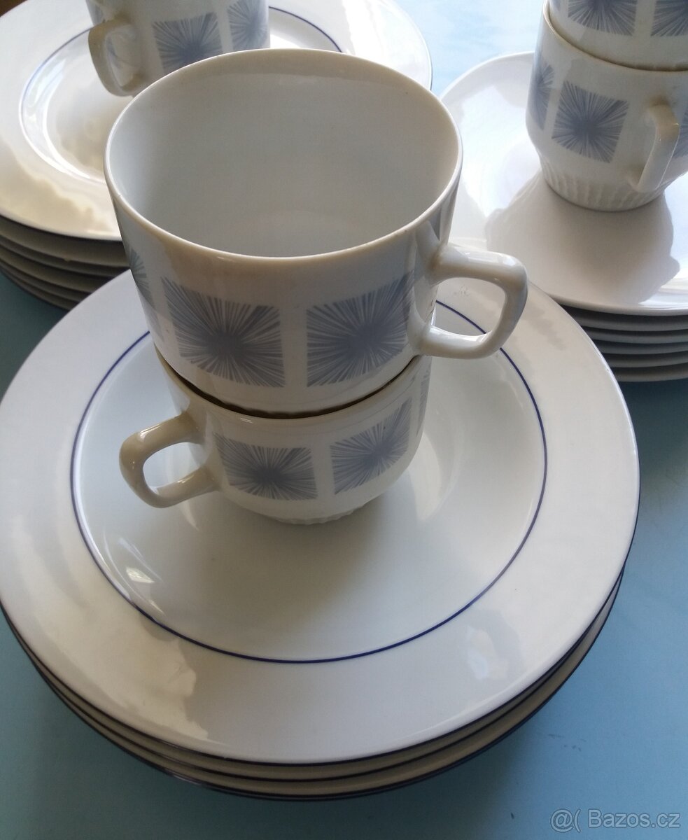 Porcelán talíře, hrnky - daruji