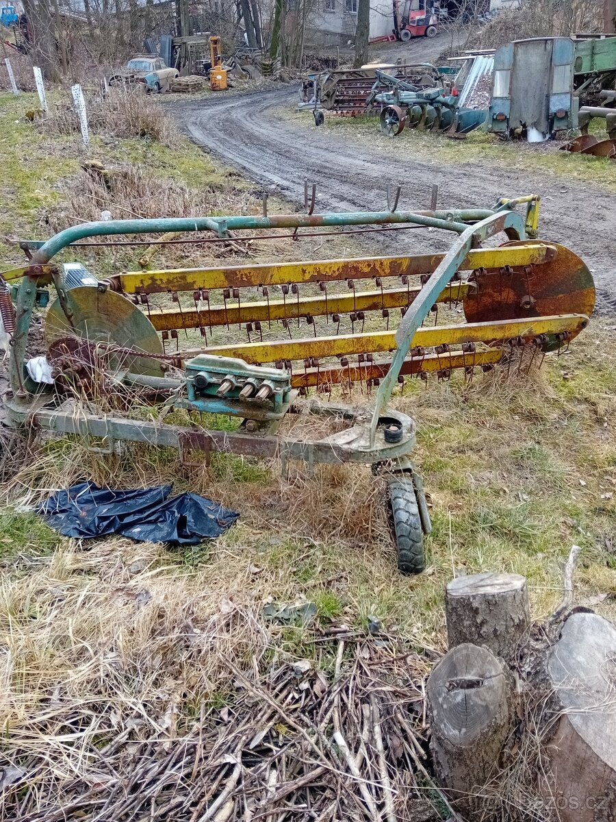 Obraceč a nahrnovač osp
