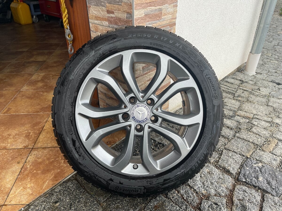prodám alu kola 5x112 s pneu 225/50/17