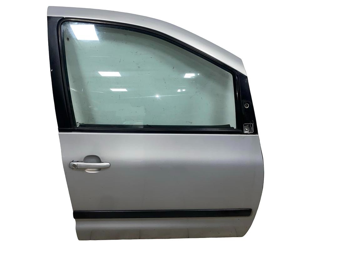 Pravé přední dveře stříbrná metalíza LA7W VW Sharan 7M 2003