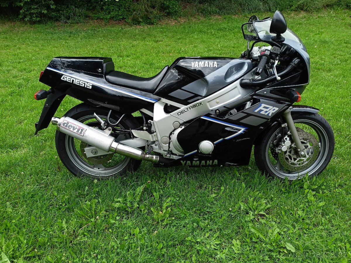 Yamaha FZR 600