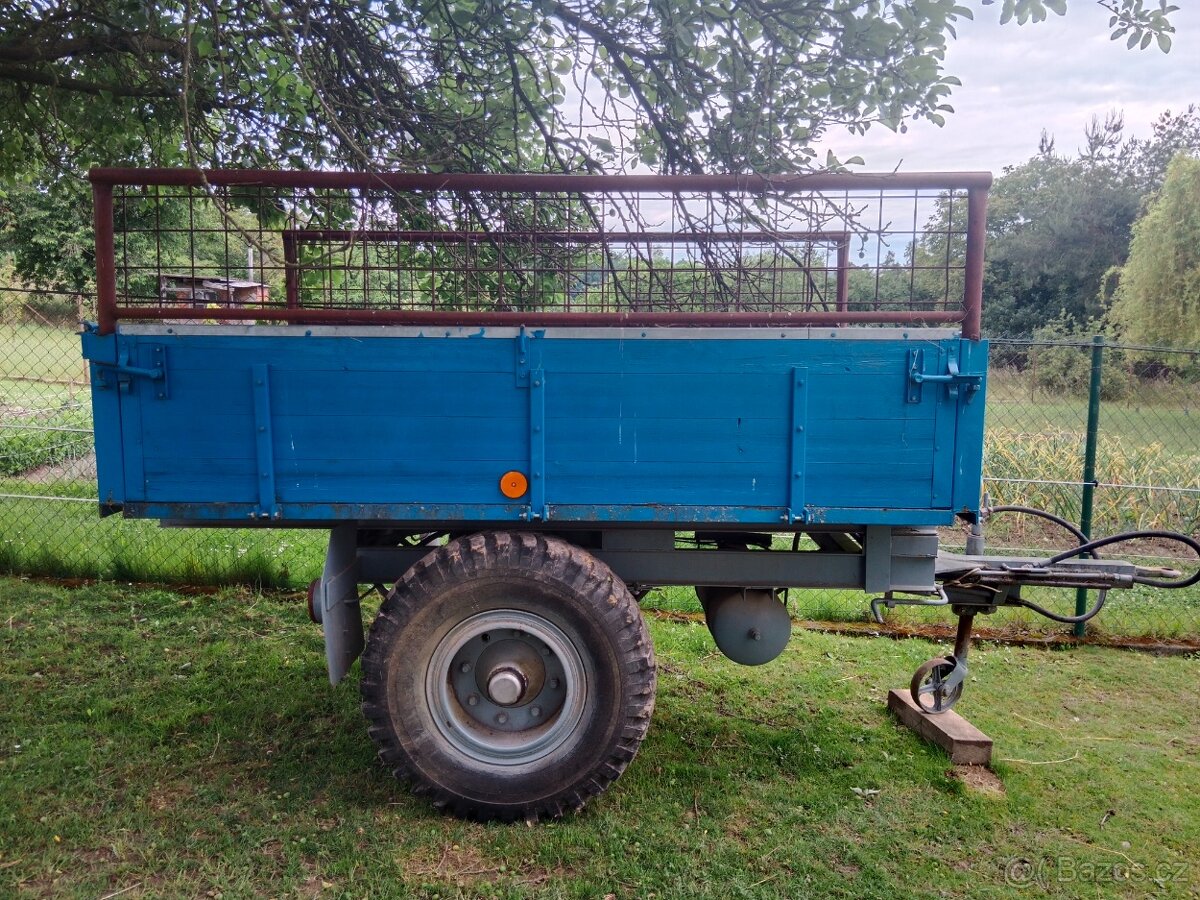 Dvoukolový vlek
