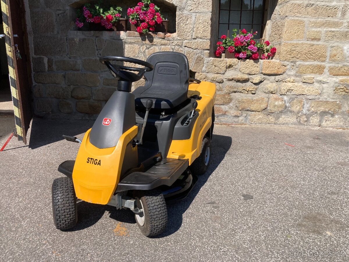 Zahradní traktůrek Stiga Combi 1066 HQ