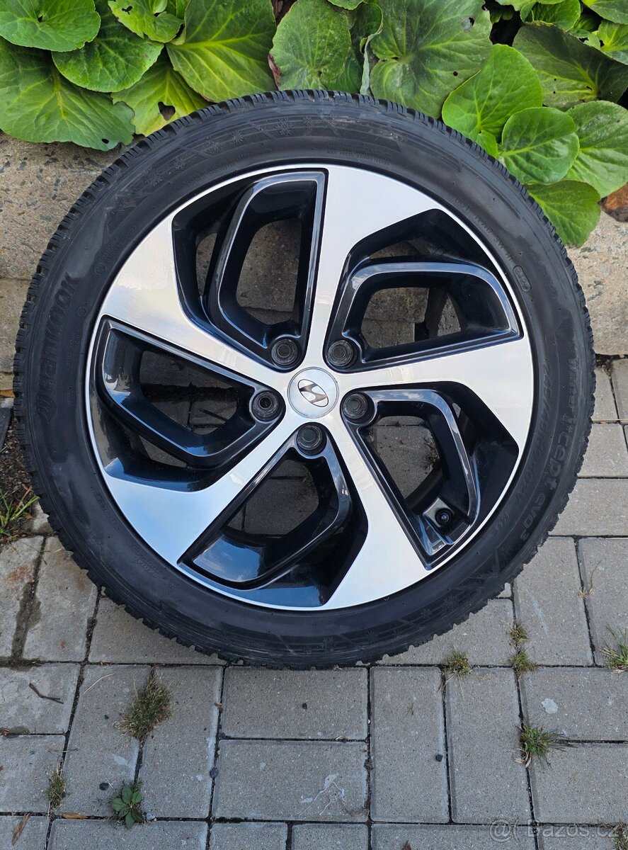 Zimní pneu 245/45/19 Hyundai Tucson včetně ALU