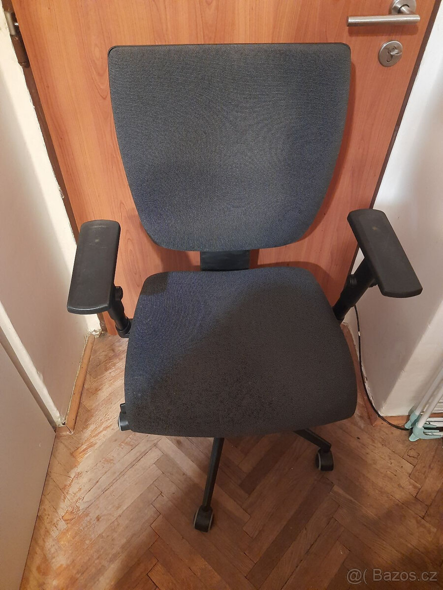 Kancelářské křeslo, kolečková židle