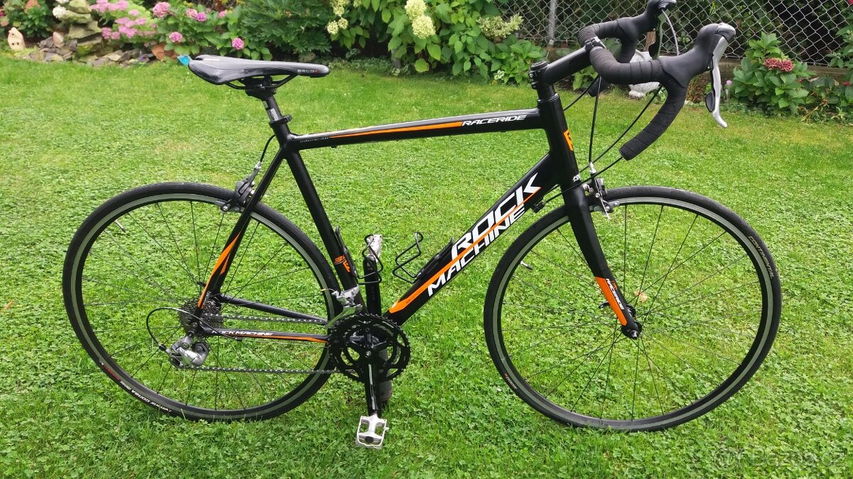Zachovalé málo používané silniční kolo Rock Machine RaceRide