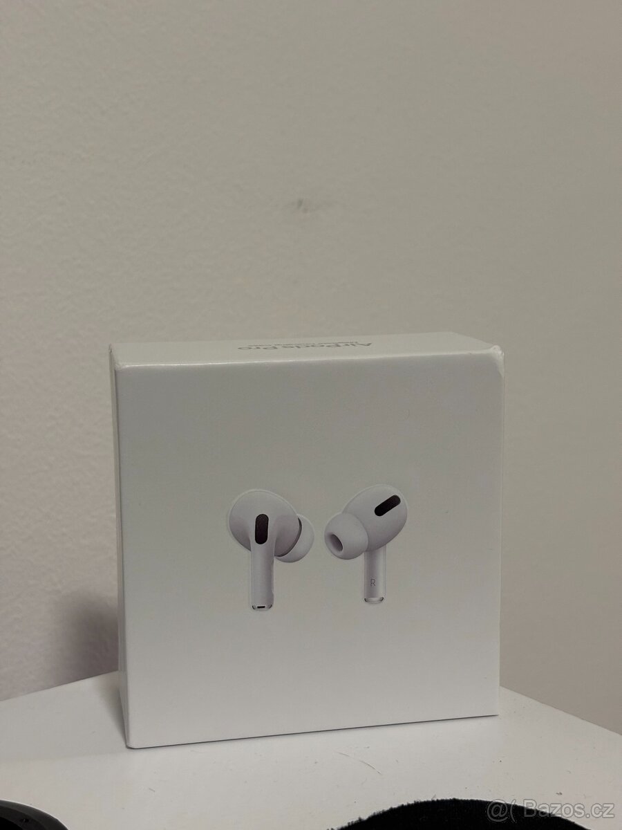 AirPods PRO (1. generace) s MagSafe nabíjecím pouzdrem
