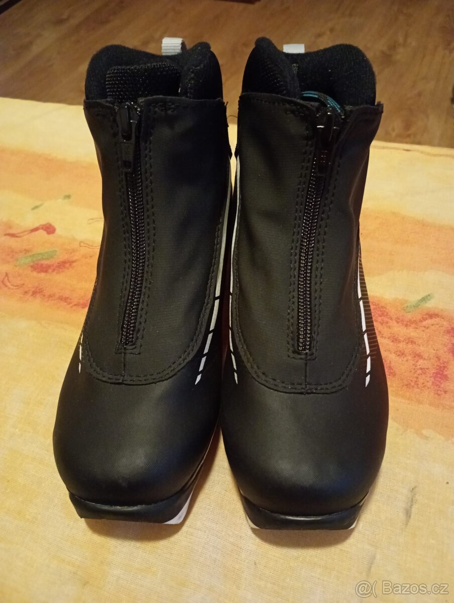 Dětské boty na běžky, zn. Inovik, vel. 36