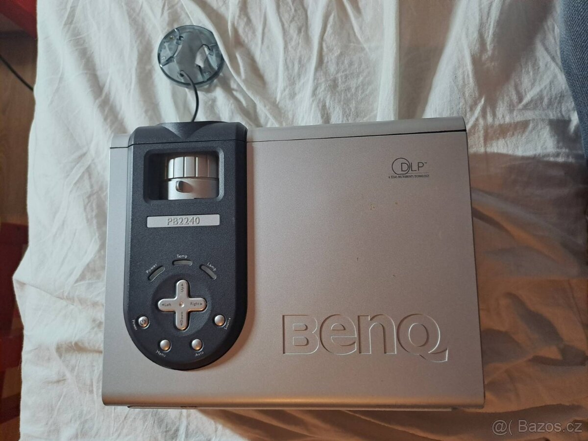 Promítačka BenQ PB 2240.
