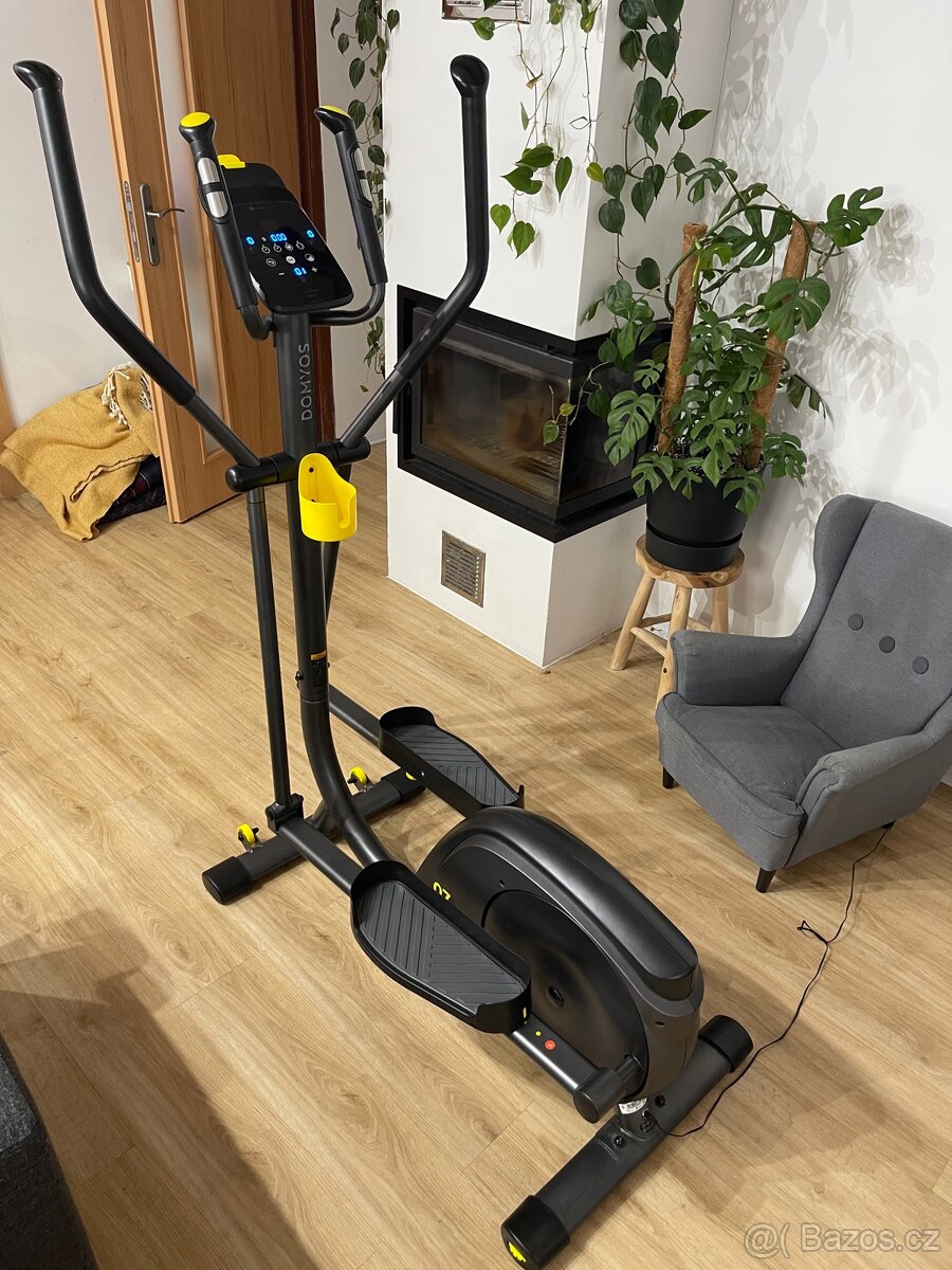 Eliptický trenažér Domyos 500