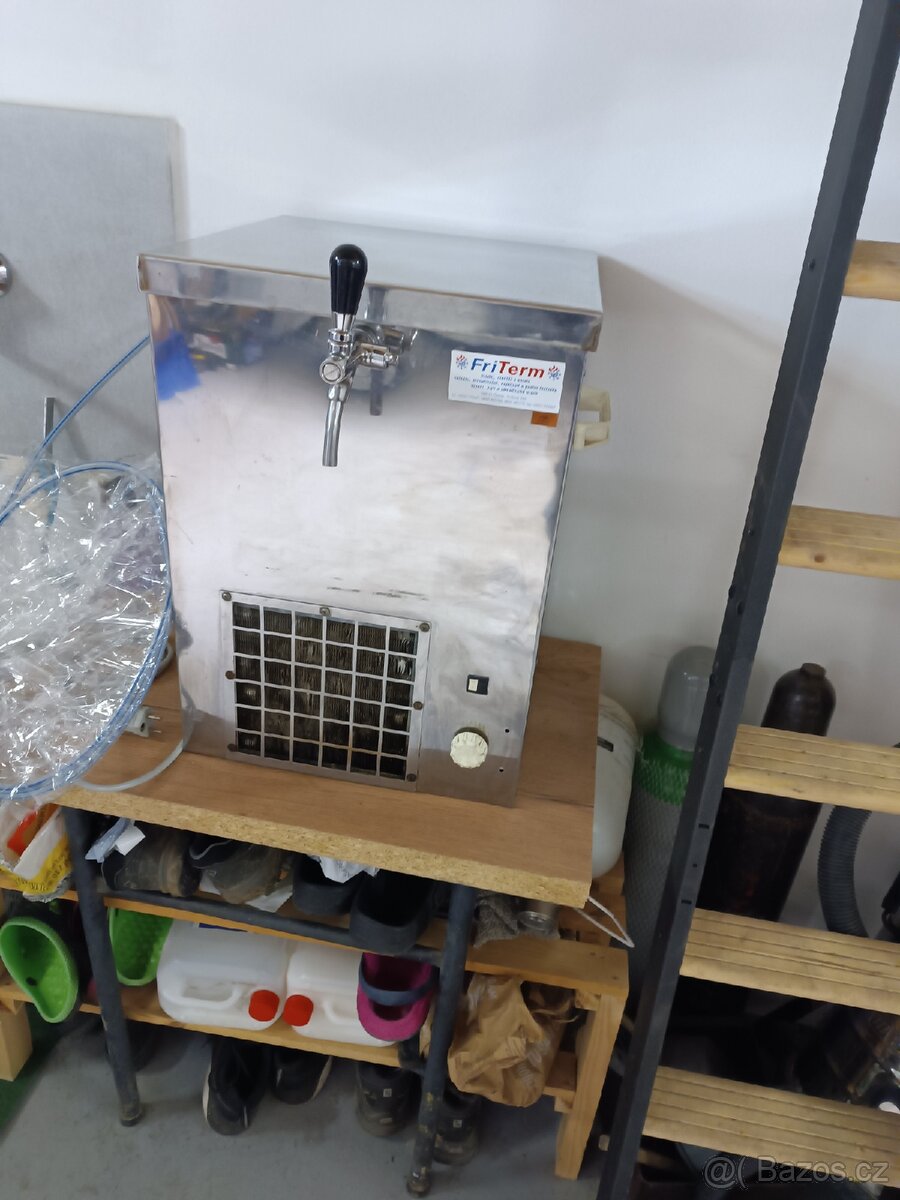 Vyčepni zařízení