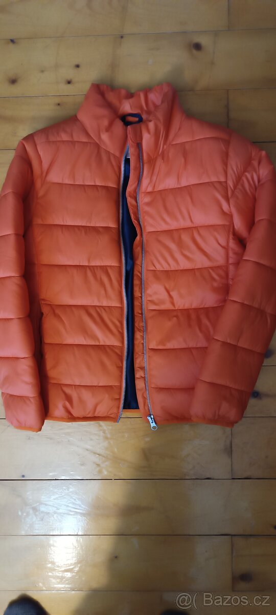 Dívčí bunda v.140