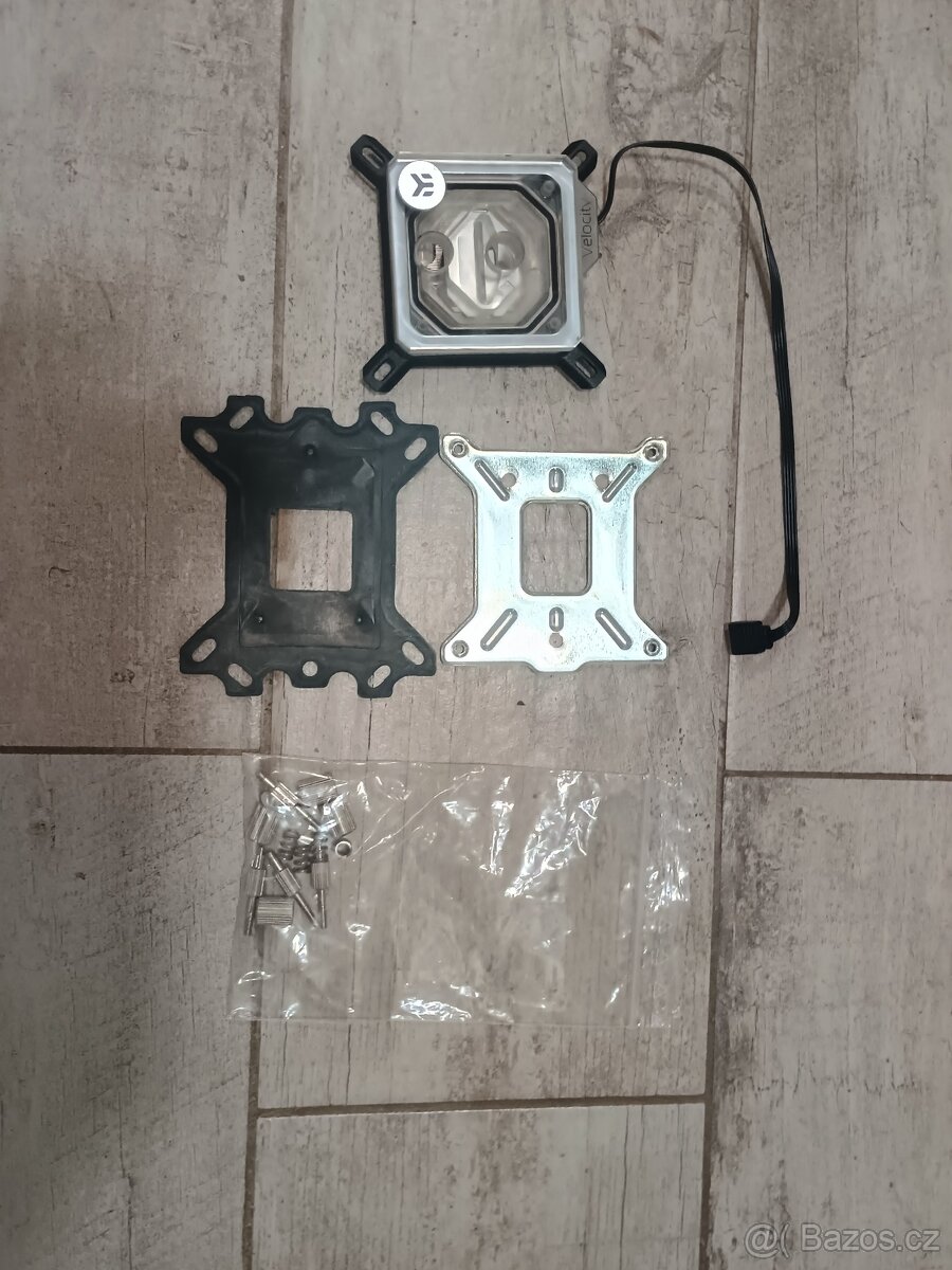 Vodní blok na CPU Intel od EKWB