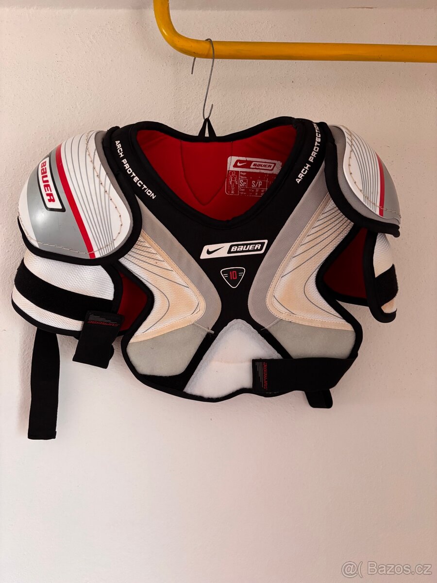 hokejové ramena sr. S