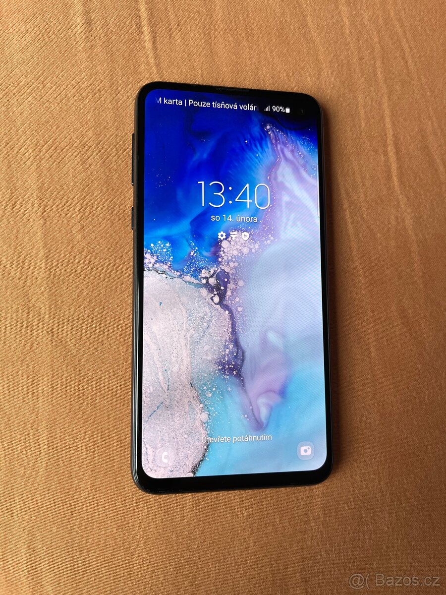Samsung Galaxy S10e 6GB/128GB černý