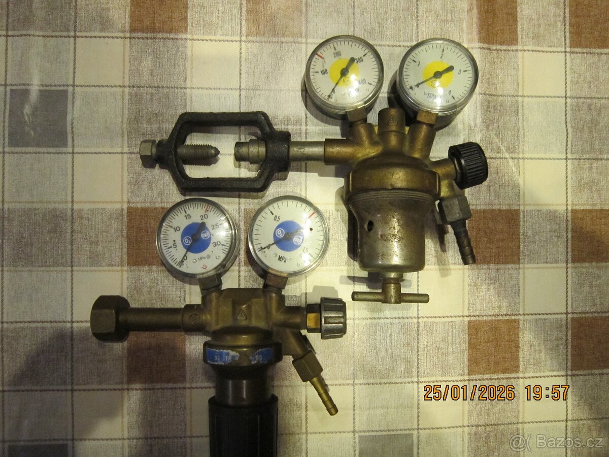 redukční ventily acetylén + kyslík