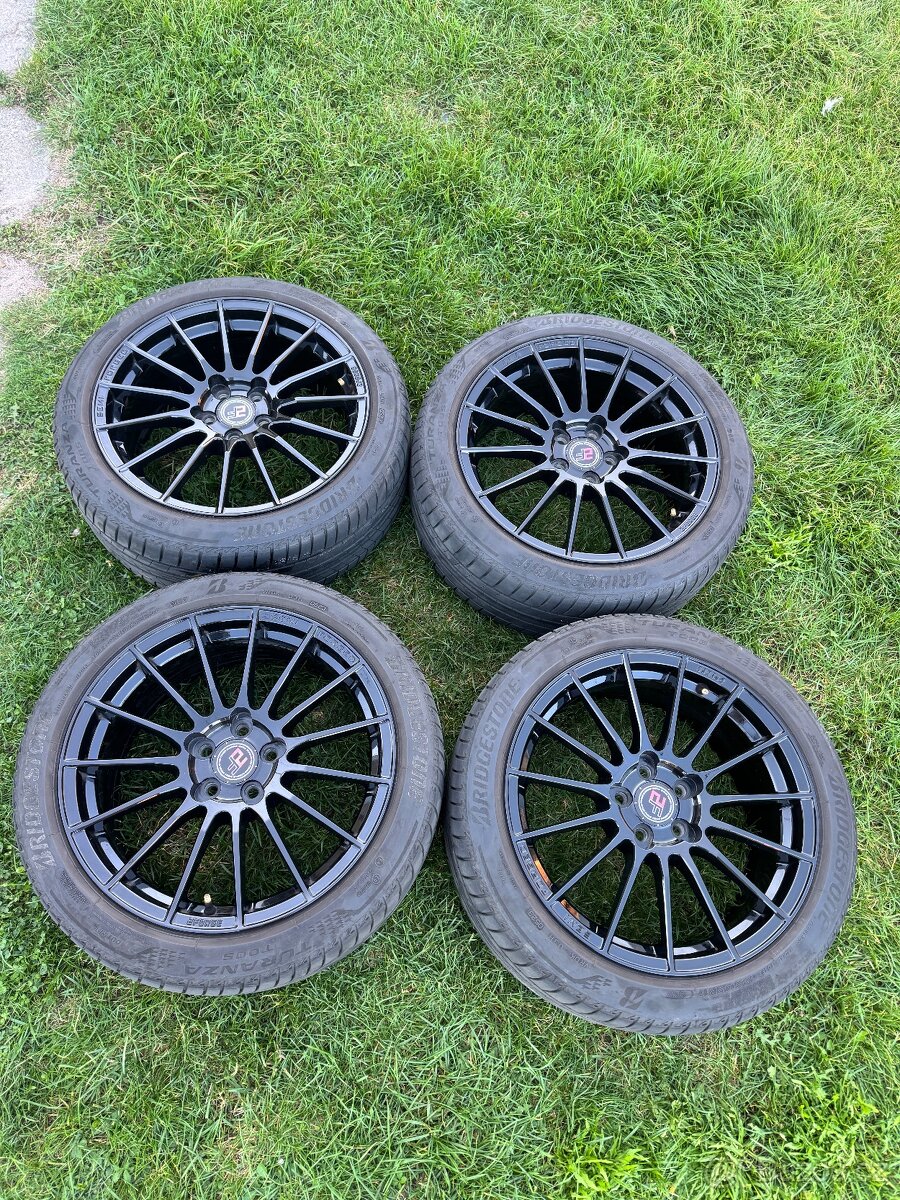 2FORGE ZF1 7,5x17 5x100 ET10 GLOSS BLACK 76 alu kola