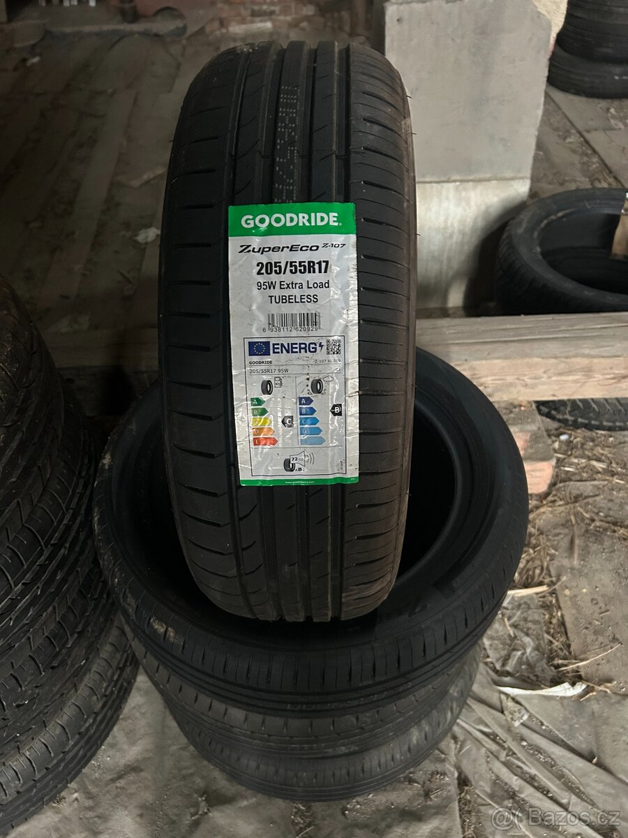 205/55R17