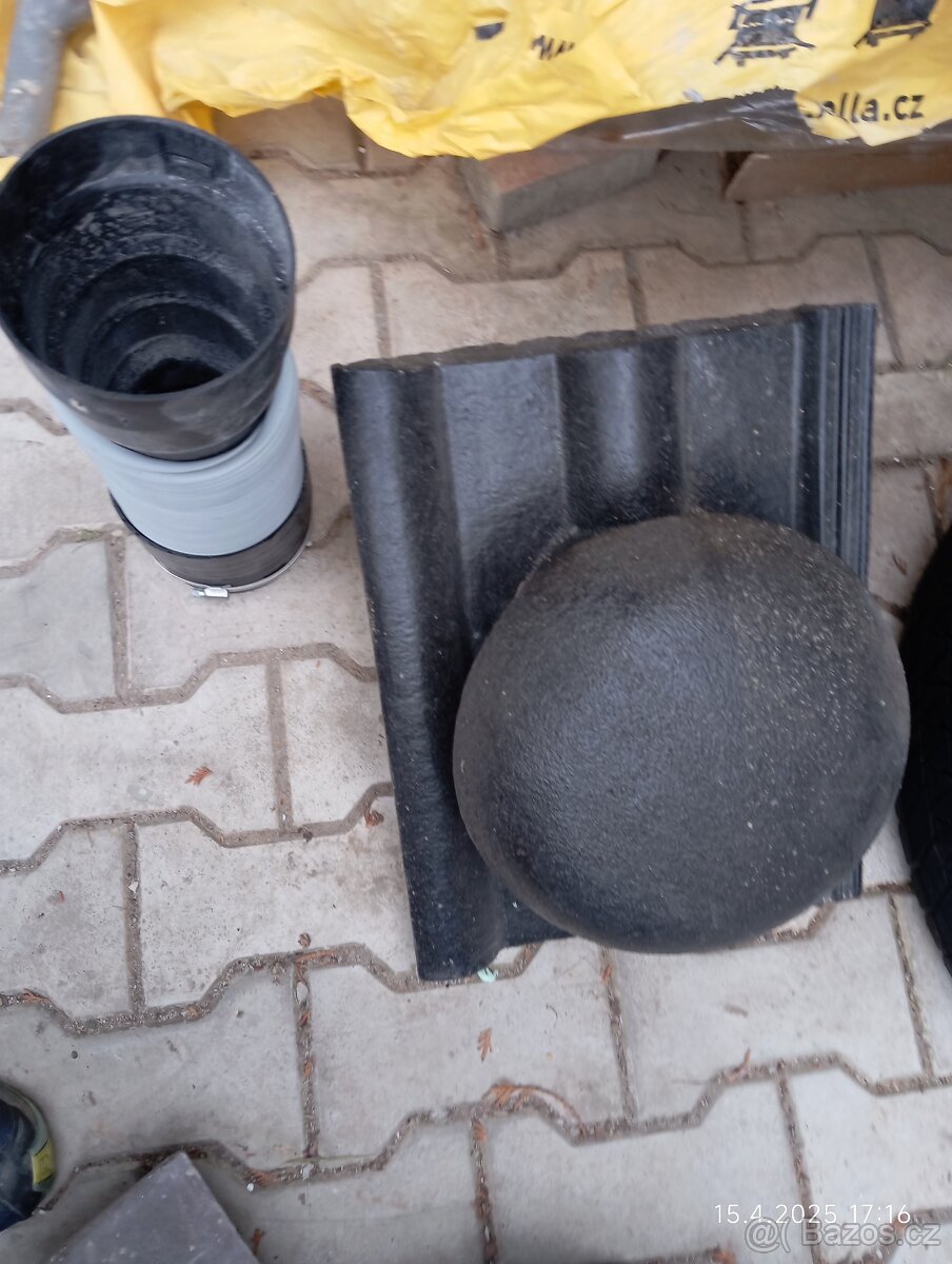 střešní taška betonová KmBeta černá