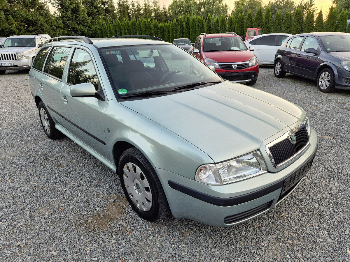 Škoda Octavia Combi 1.6i 75kW TOUR Ambiente