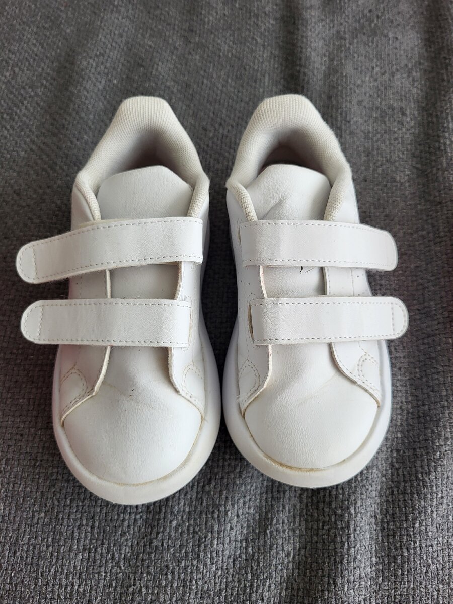 Dětské tenisky Adidas vel. 26