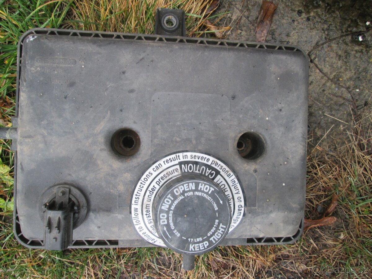1996-2000 CHRYSLER VOYAGER 2,5td expanzní nadobka