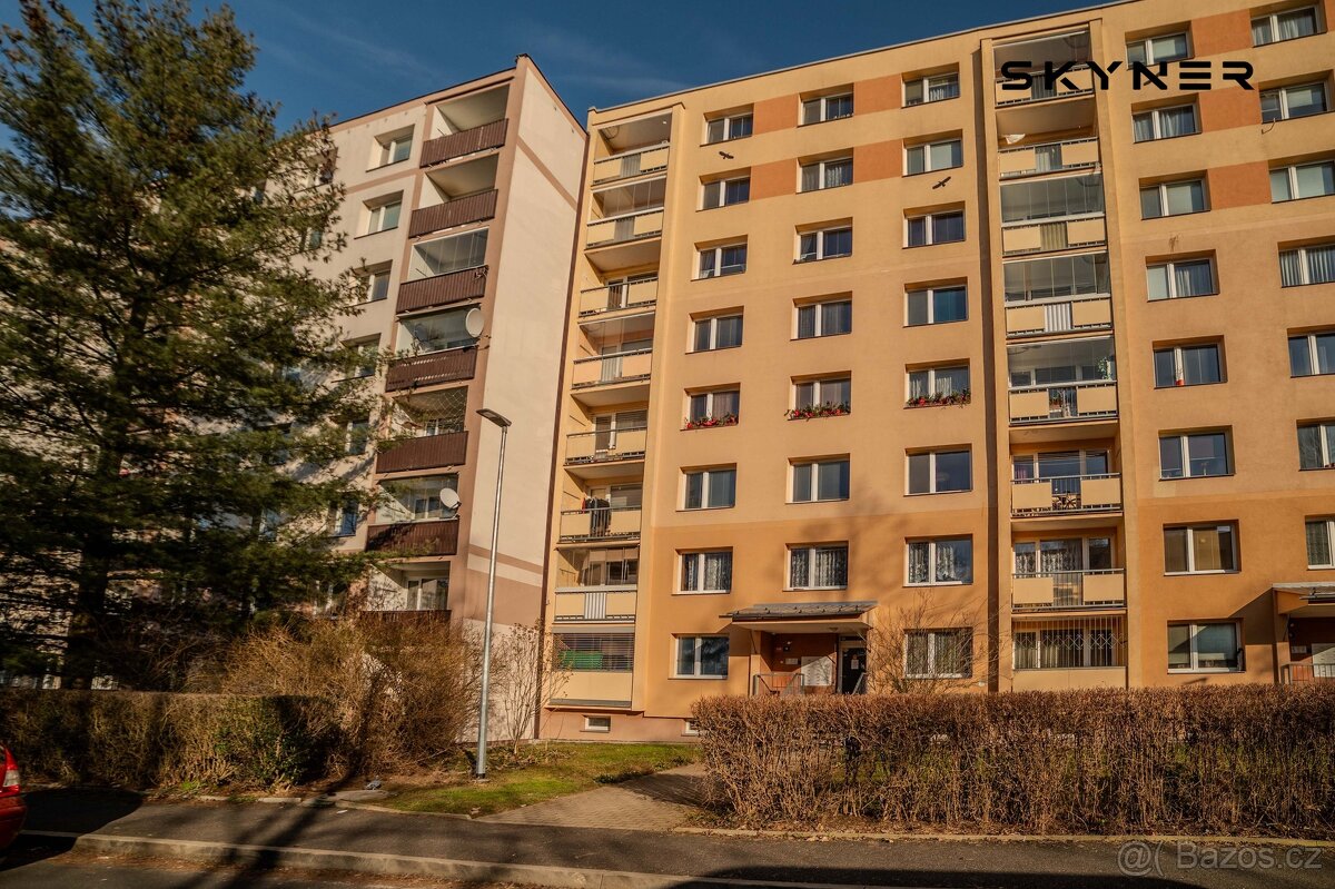 Pronájem bytu 2+1 s balkonem v atraktivní lokalitě Severní T