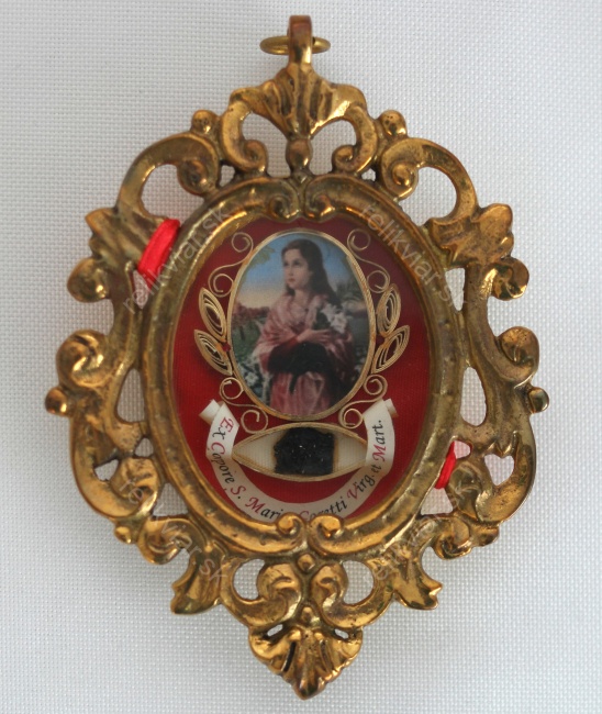 Relikviář z 21. století s relikvií Svatá Maria Goretti