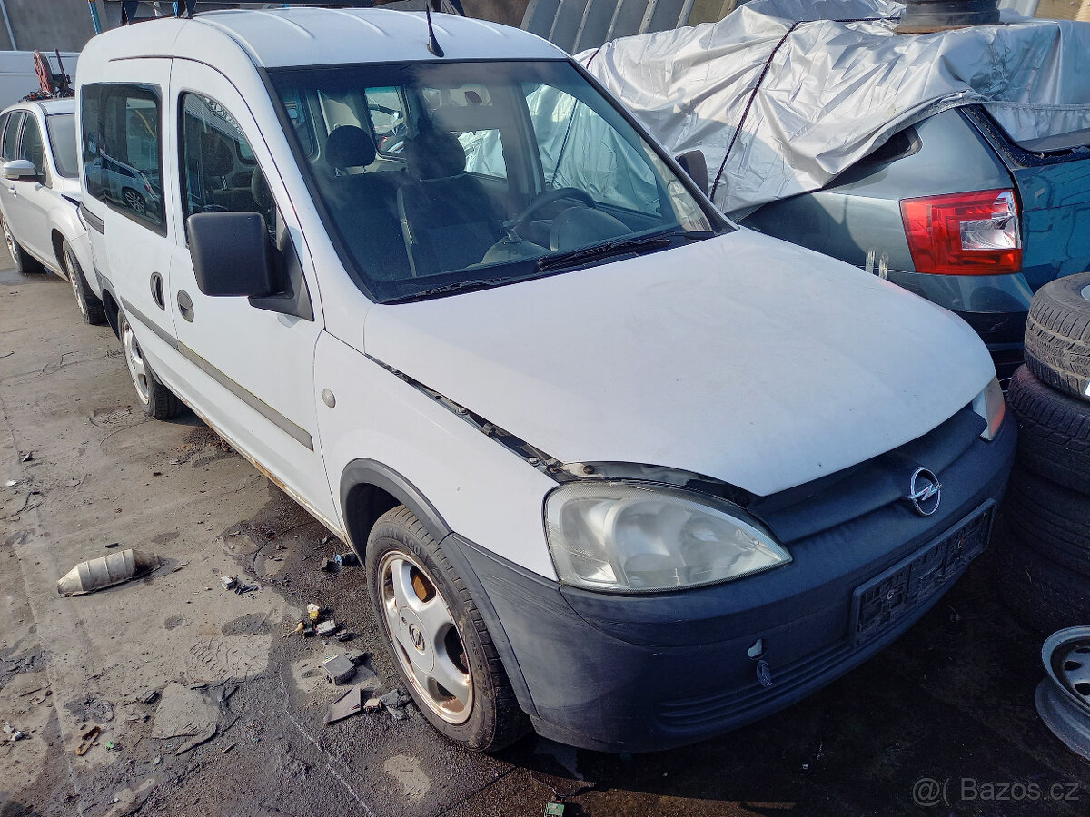 Opel Combo C 1.6 CNG ( Z16YNG ) 69kW r.2006 bílá na náhradní