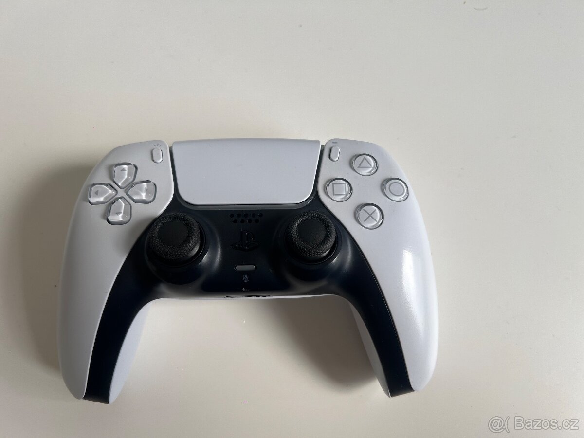 Ovladač na Playstation 5
