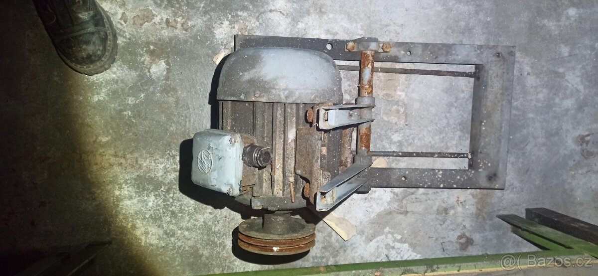 Elektromotor 3f mez Mohelnice