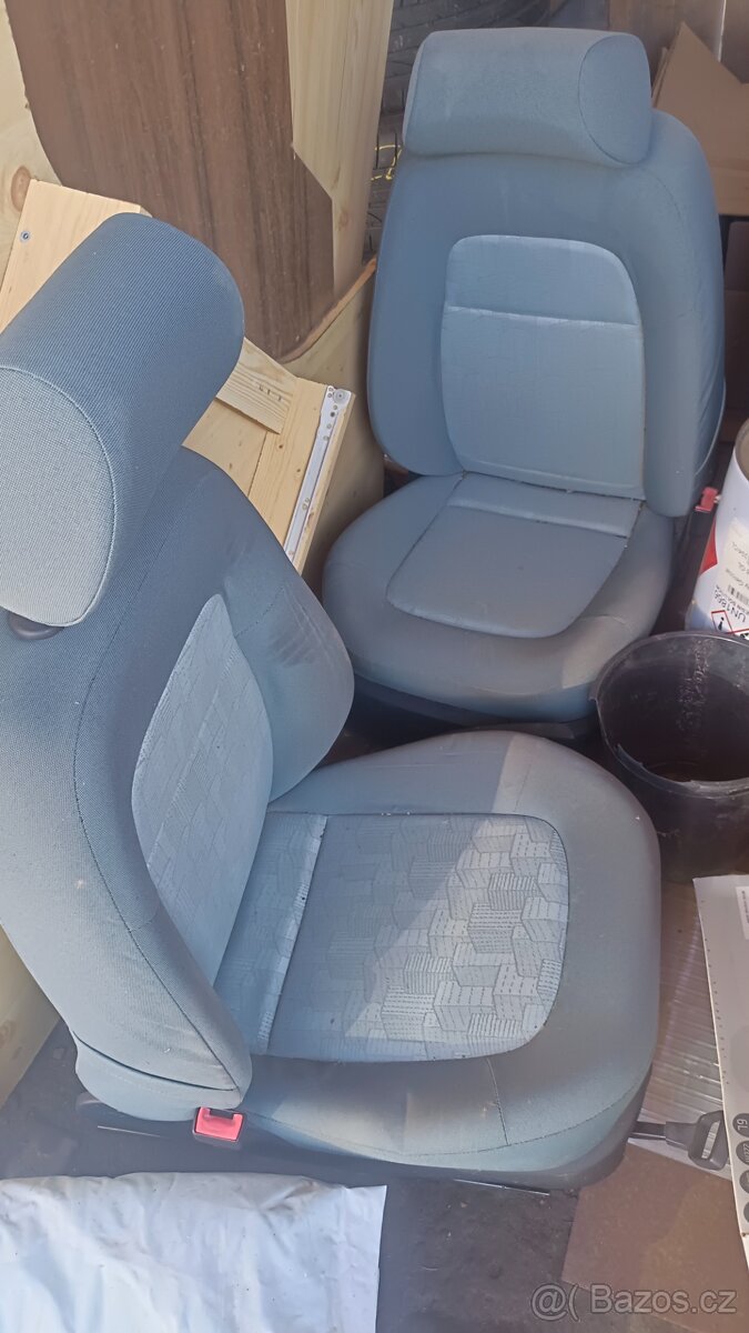 Sedačky Škoda Fabia 1