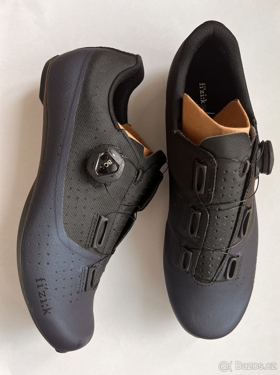 Nové silniční tretry Fizik Tempo Overcurve R4