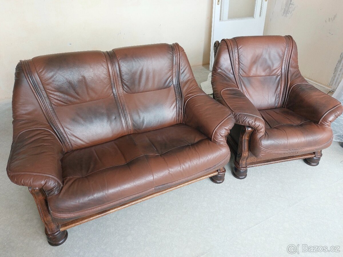 Prodám STAROŽITNÉ, KOŽENÉ SOFA + KŘESLO
