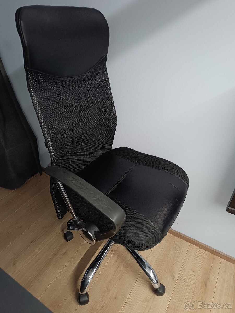 Daruji za odvoz židli