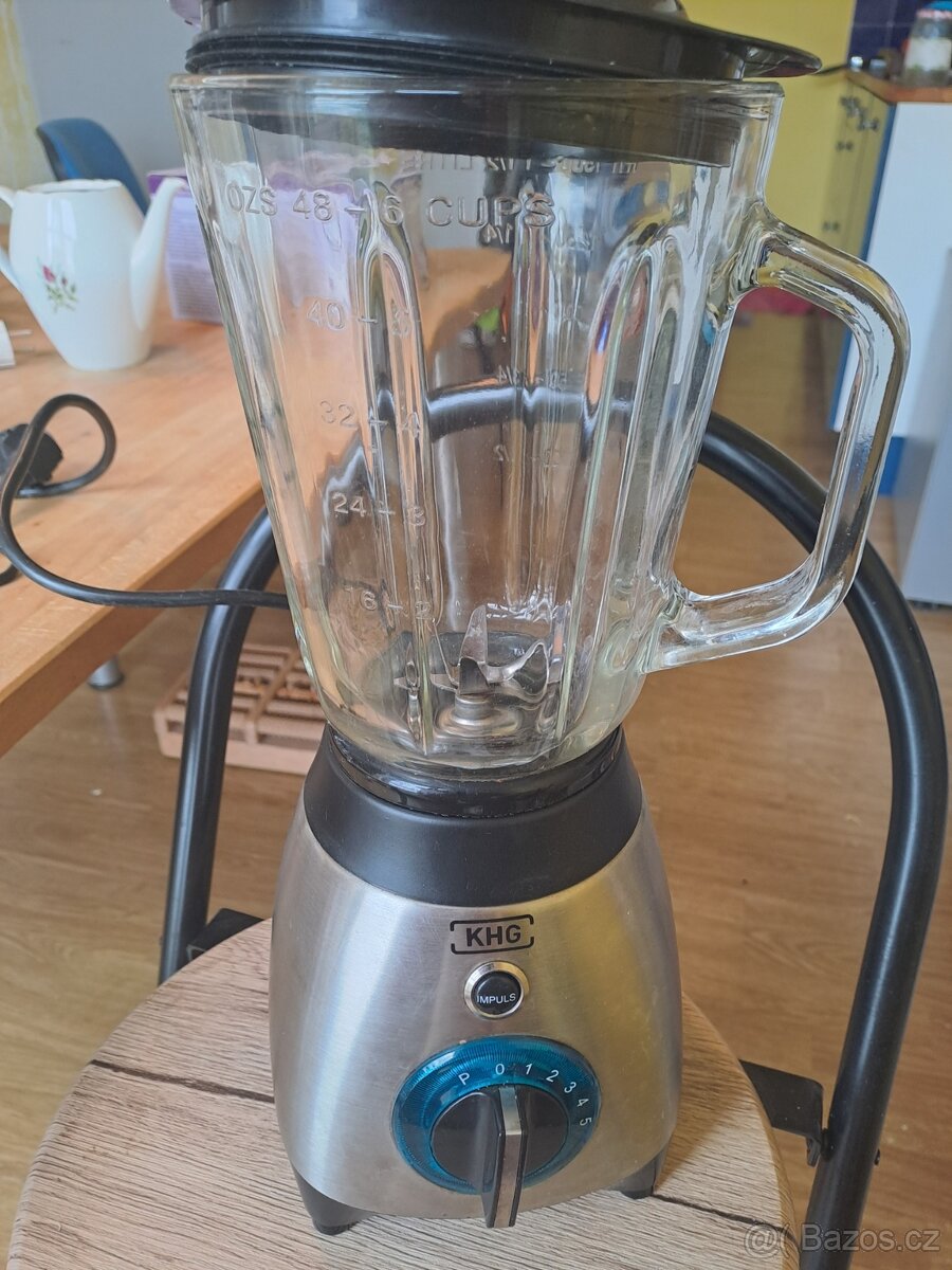 Skleněný mixér , thermosafe sklo. Blender ETA+2 nádoby