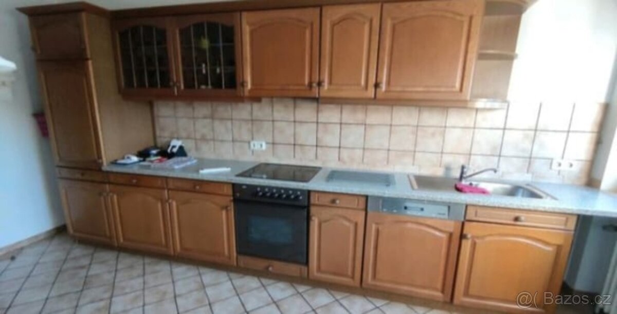 Rustikální dubová linka se spotřebiči, 5294