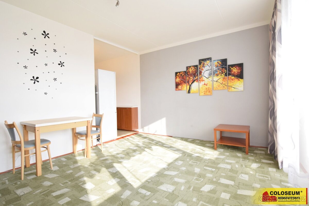 Brno - Starý Lískovec, pronájem bytu - OV 2+kk, 44 m², lodži