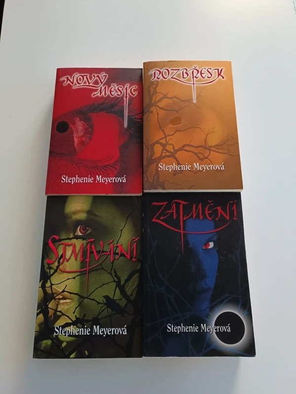 Sága Stmívání 4 díly =nová