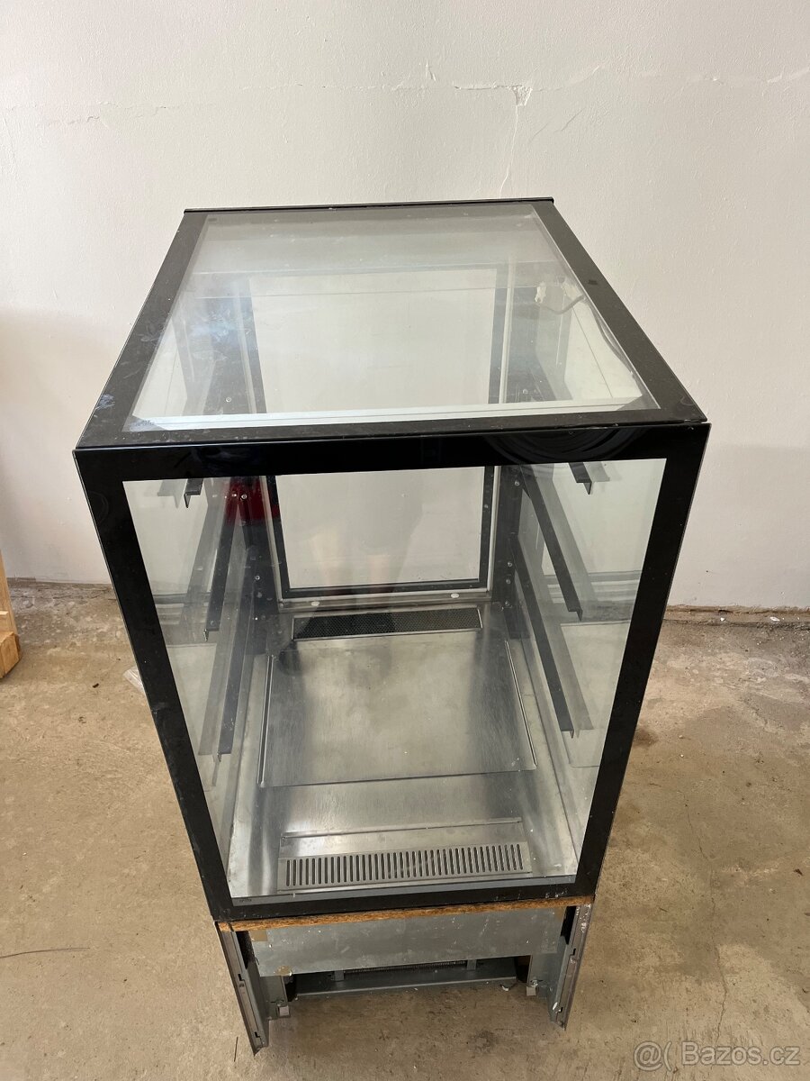 Chladící vitrína Unis Cool