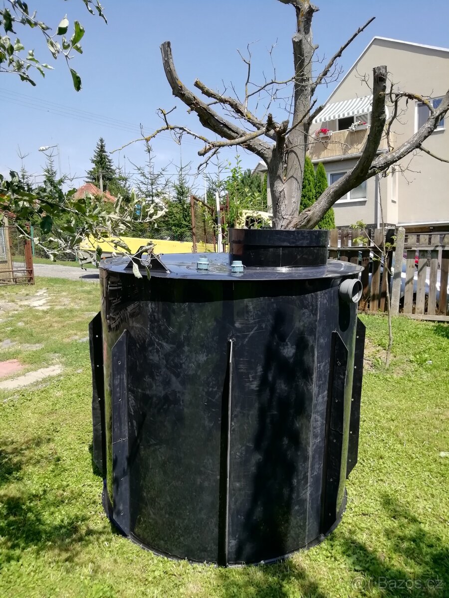 Retenční nádrž 6 m3 pro obetonování