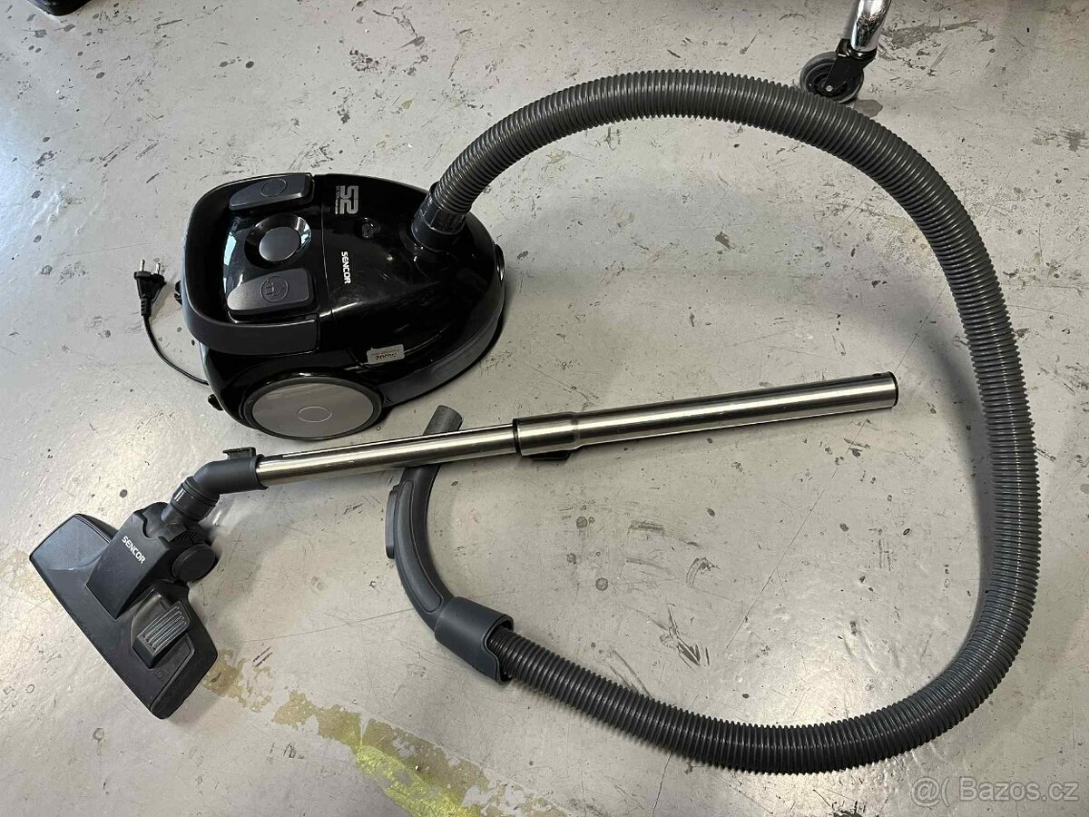 Vysavač SENCOR SVC 52BK-EUE3