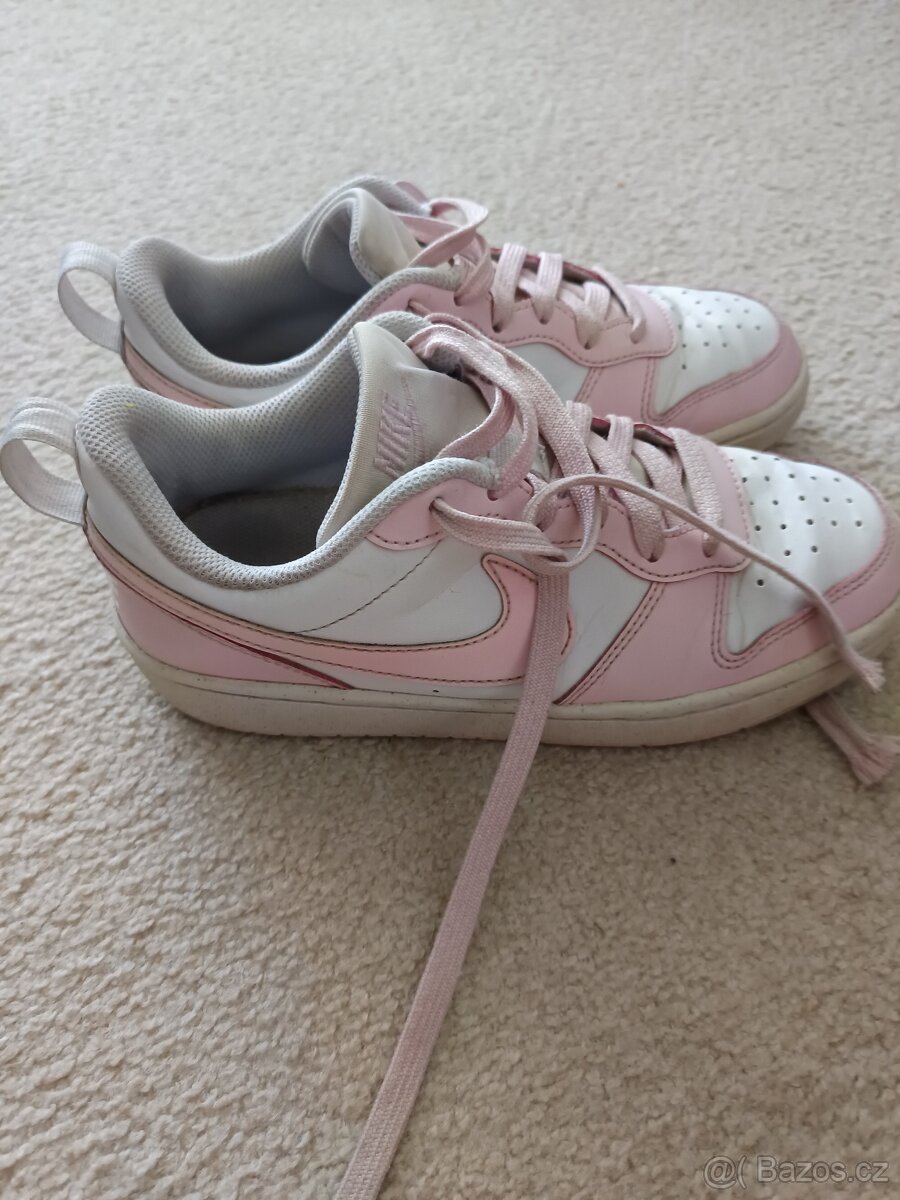 Dívčí boty Nike 36,5
