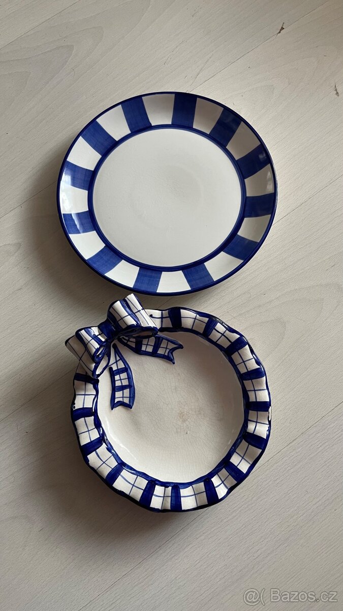 Modrobílé talíře