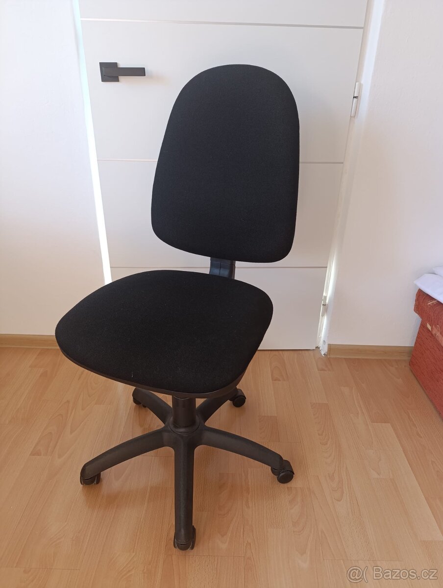 Prodám kancelářskou židli